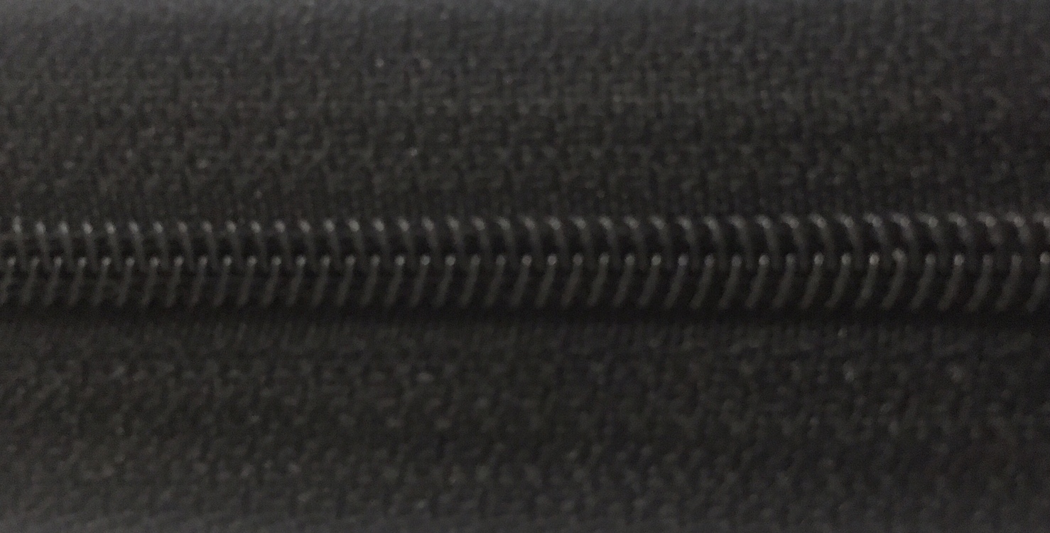 Zips krytý nedeliteľný 16cm, 332-čierna