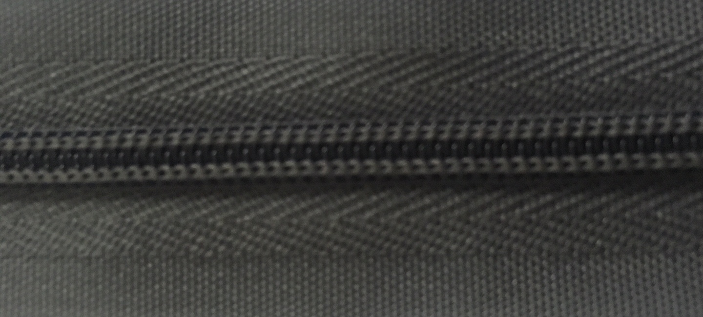 Zips skrytý nedeliteľný. 3mm,311, 60cm