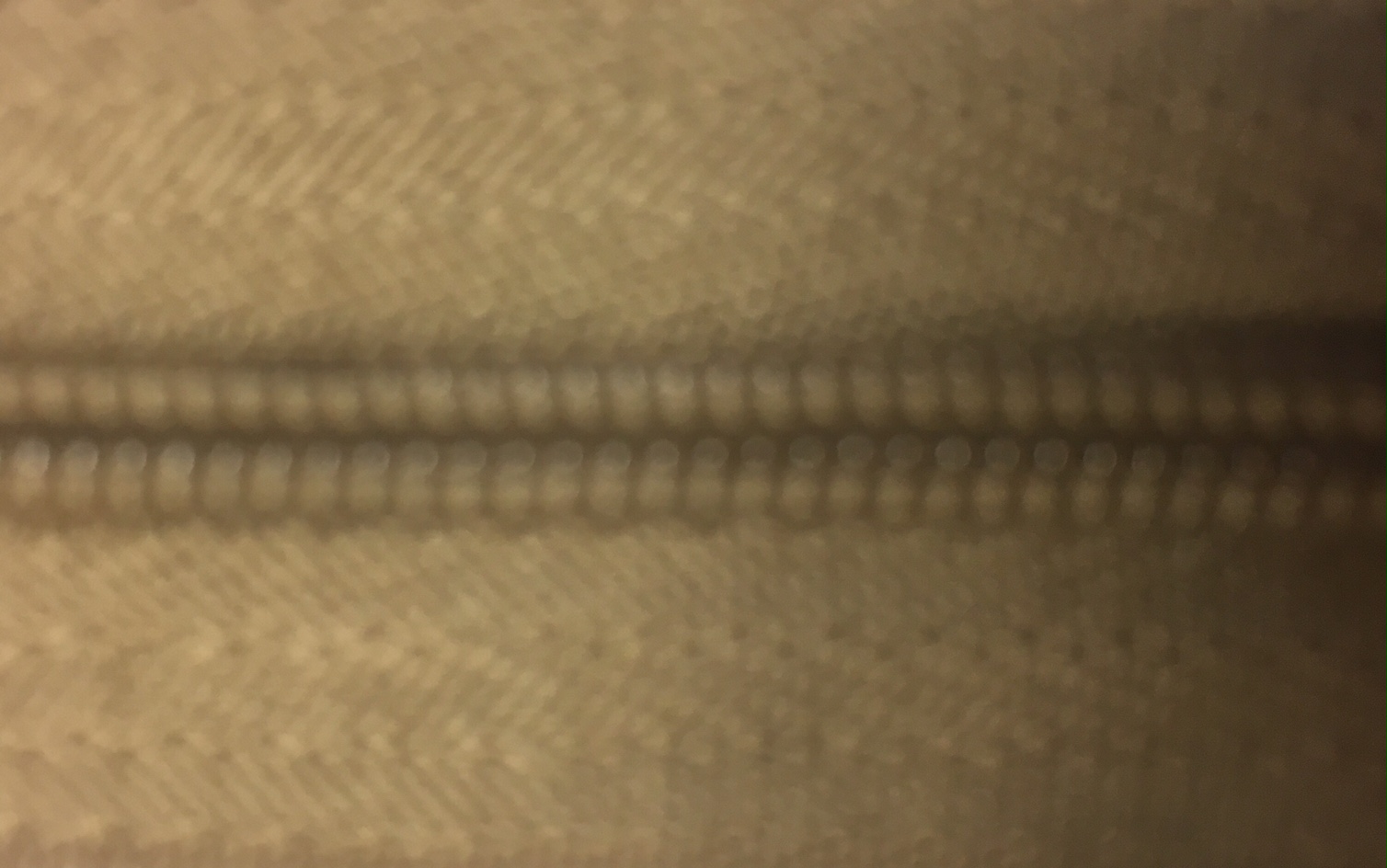 Zips skrytý nedeliteľný. 3mm, 278, 60cm, 0,246€/kus