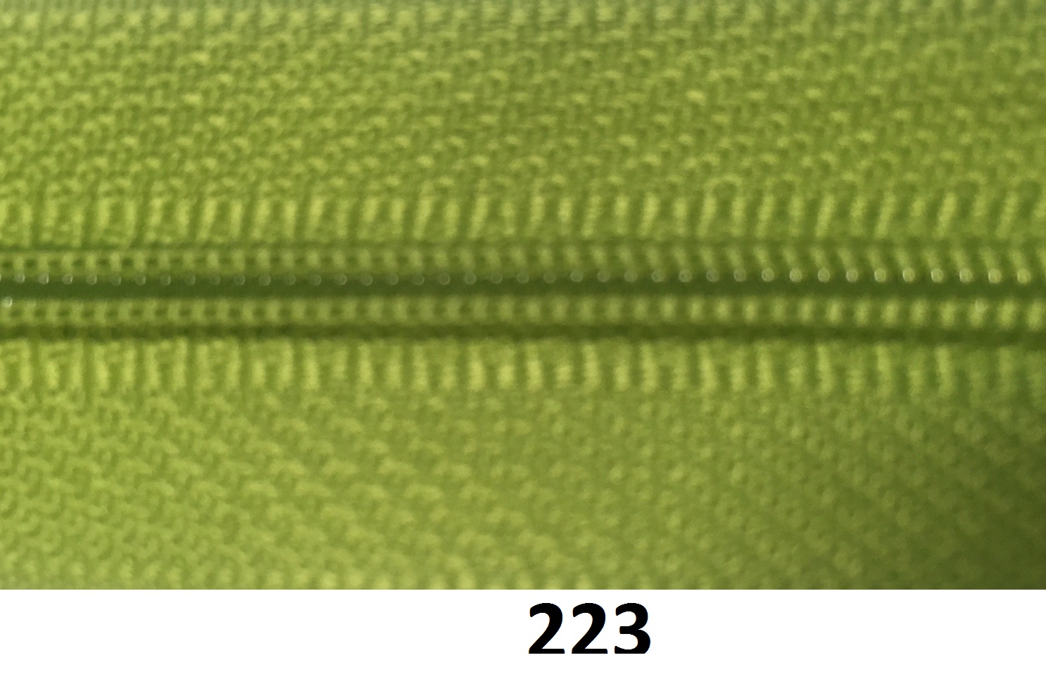 Zips špirálový S-3.3mm, A/L 18cm; 233