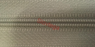 Zips krytý nedeliteľný 18cm, 101-biela, 0,11€/ kus  